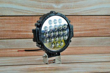 Світлодіодна LED-фара 63 Вт чорний корпус (світлодіоди 3W x21шт) 4135 фото