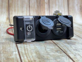 Автомобільна панель живлення 12V з USB, прикурювачем та вимикачем 3134 фото
