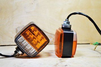 Габарит передній LED 12-24v (82*108*63.5мм) (049) Ціна за 1шт 6181 фото